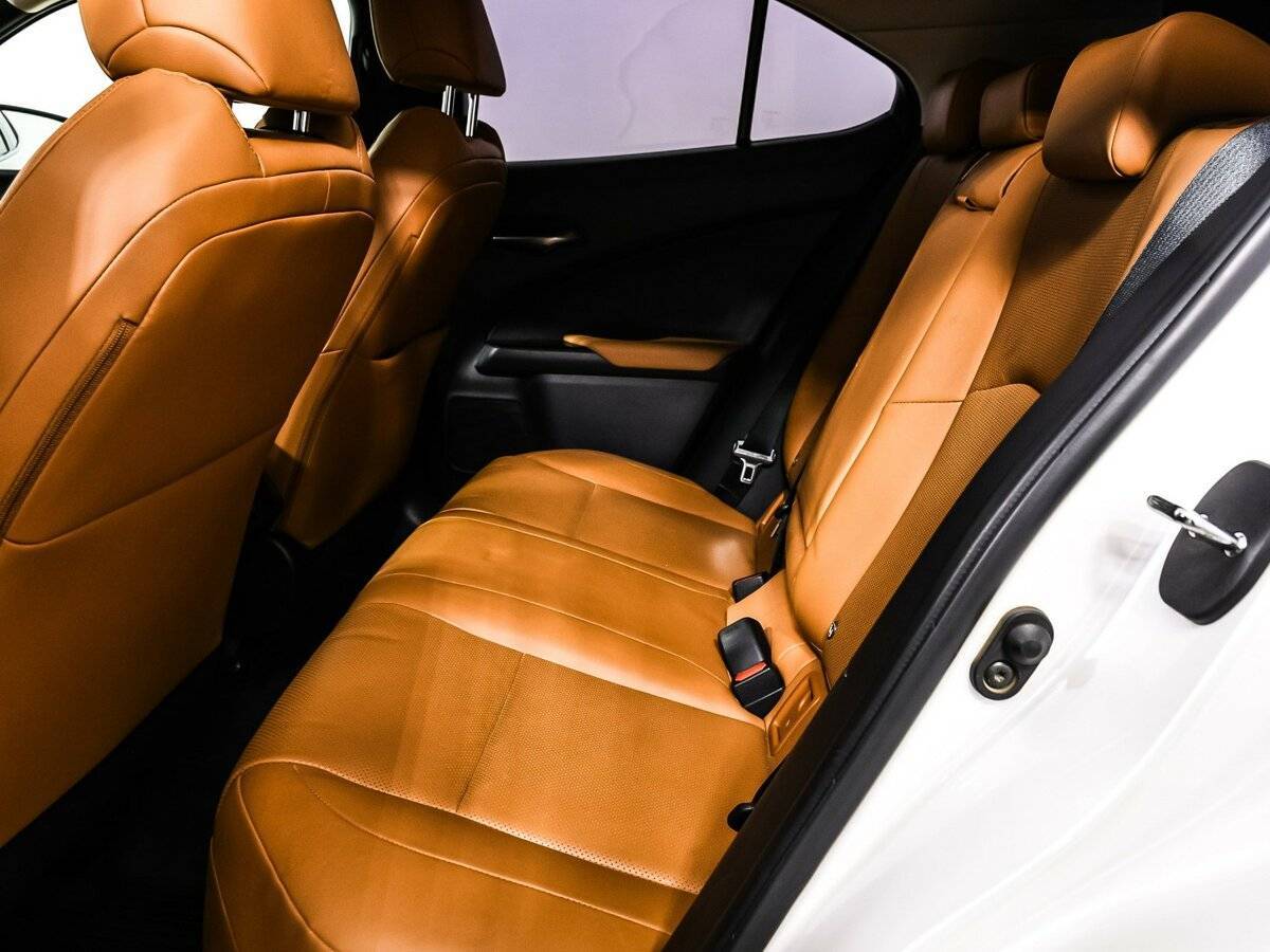 Lexus UX 200, 2019 Фото №12