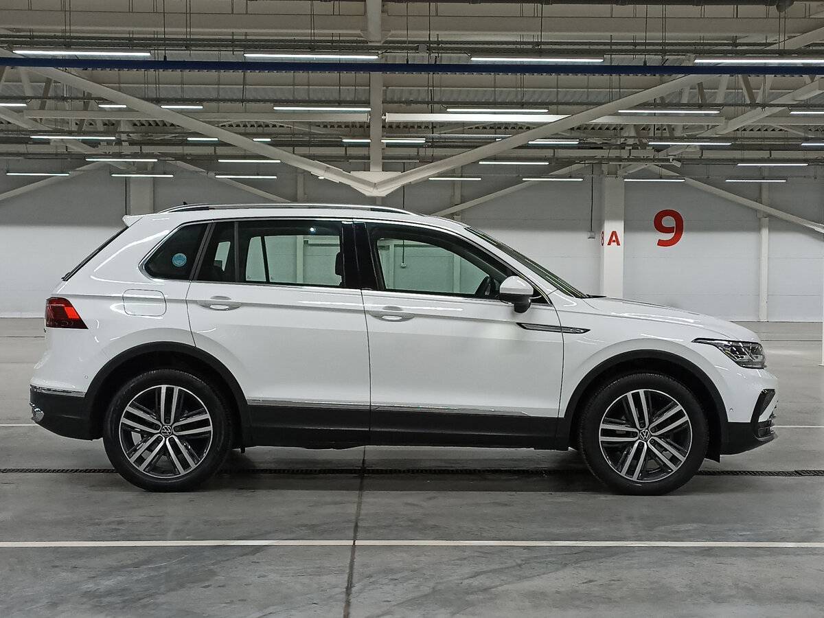 Volkswagen Tiguan, 2022 - 23 141 км. | Фото №4
