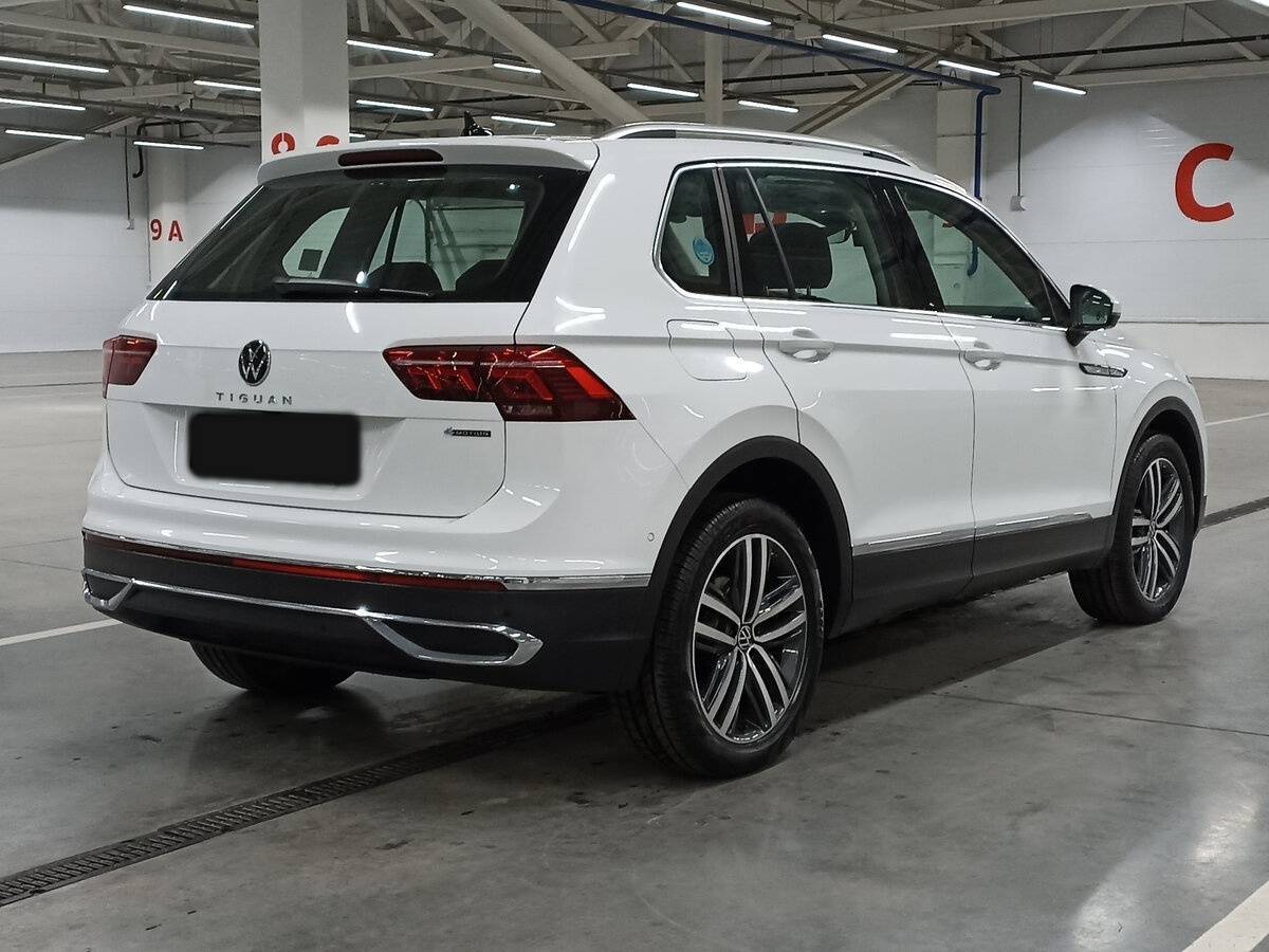 Volkswagen Tiguan, 2022 - 23 141 км. | Фото №5