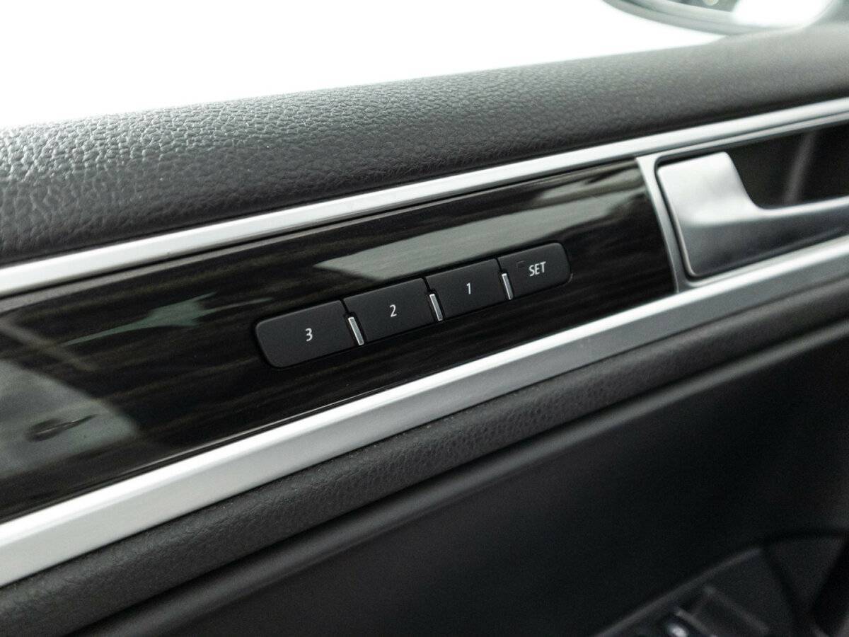 Volkswagen Touareg, 2016 Фото №18