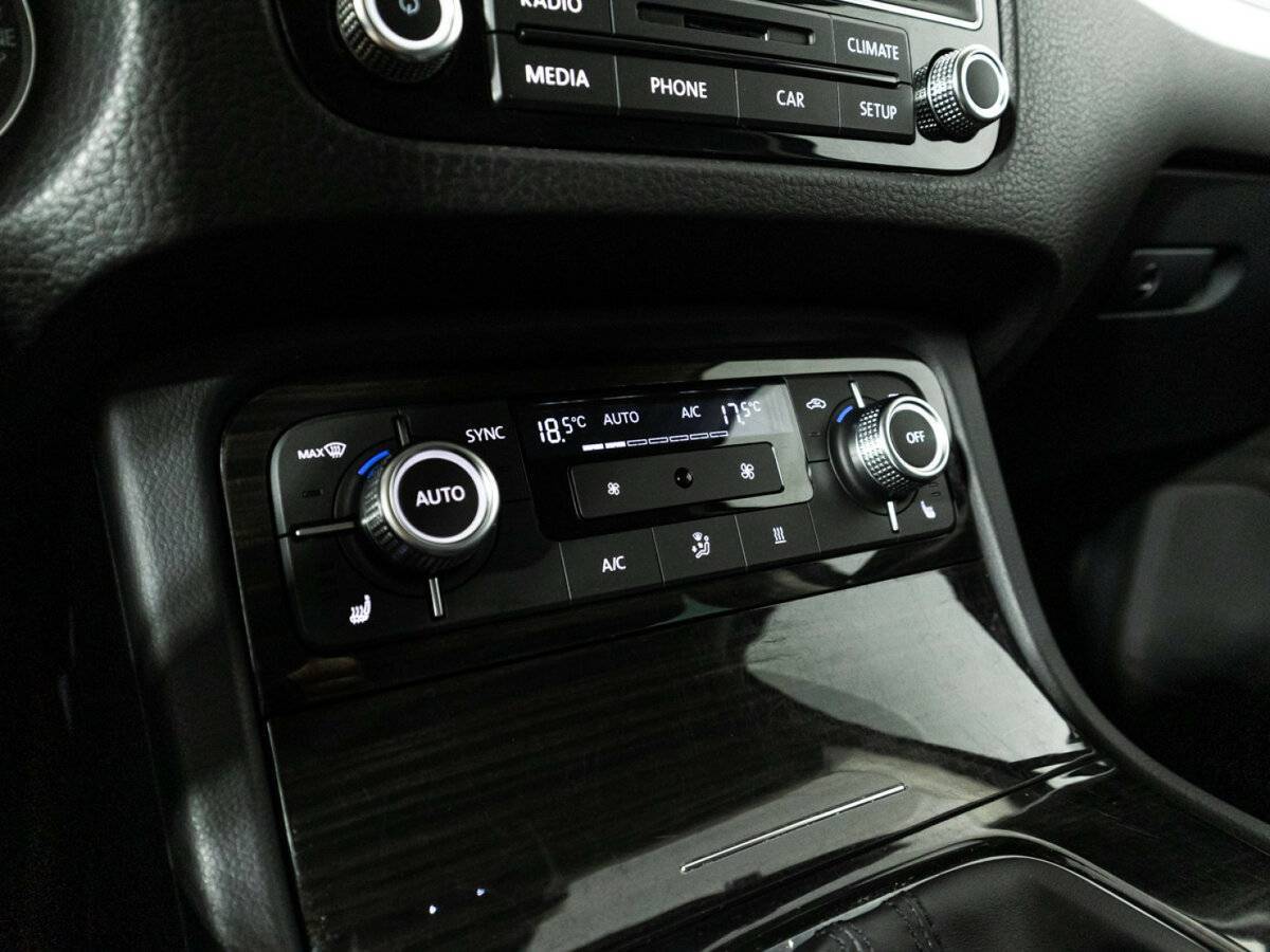 Volkswagen Touareg, 2016 Фото №20