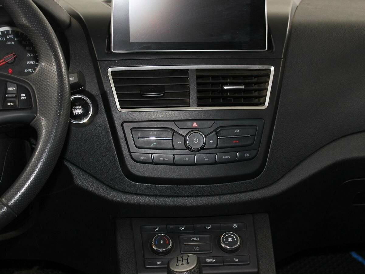 FAW Besturn X40, 2019 Фото №15