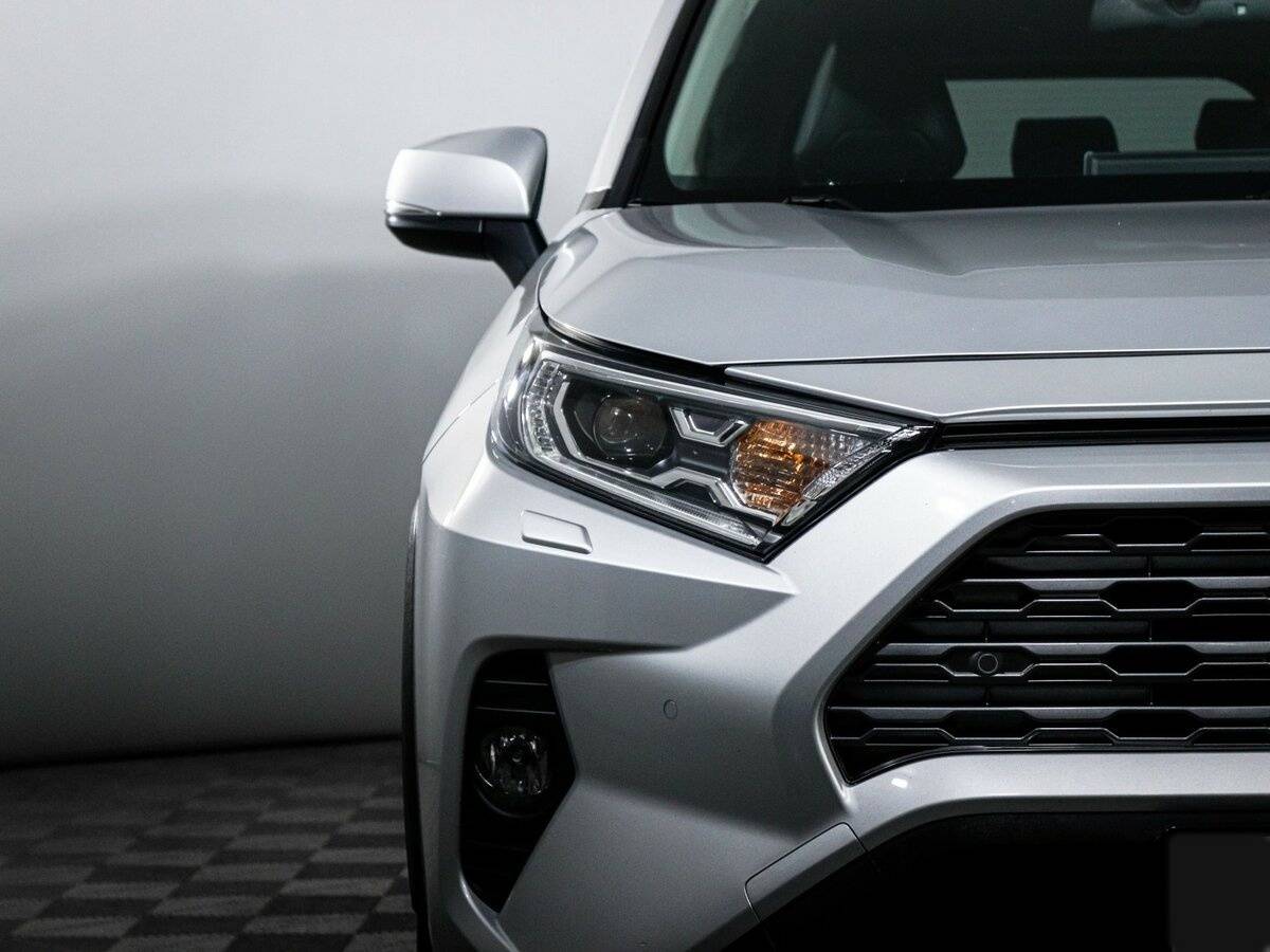 Toyota RAV4, 2021 Фото №18