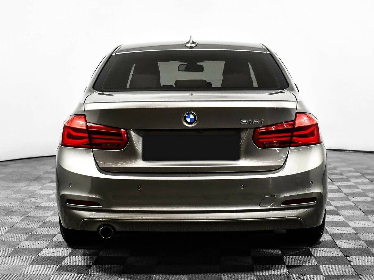 BMW 3 серии 318i, 2015 Фото №6