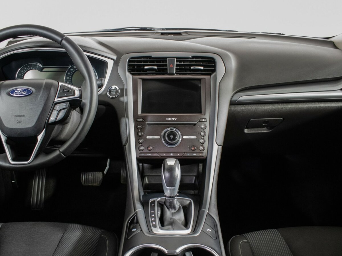 Ford Mondeo V, 2017 Фото №11