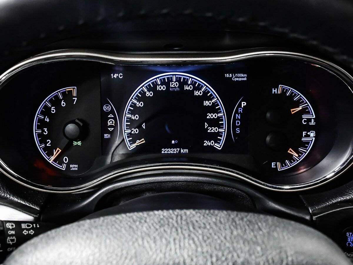 Jeep Grand Cherokee IV (WK2) Рестайлинг, 2013 Фото №8