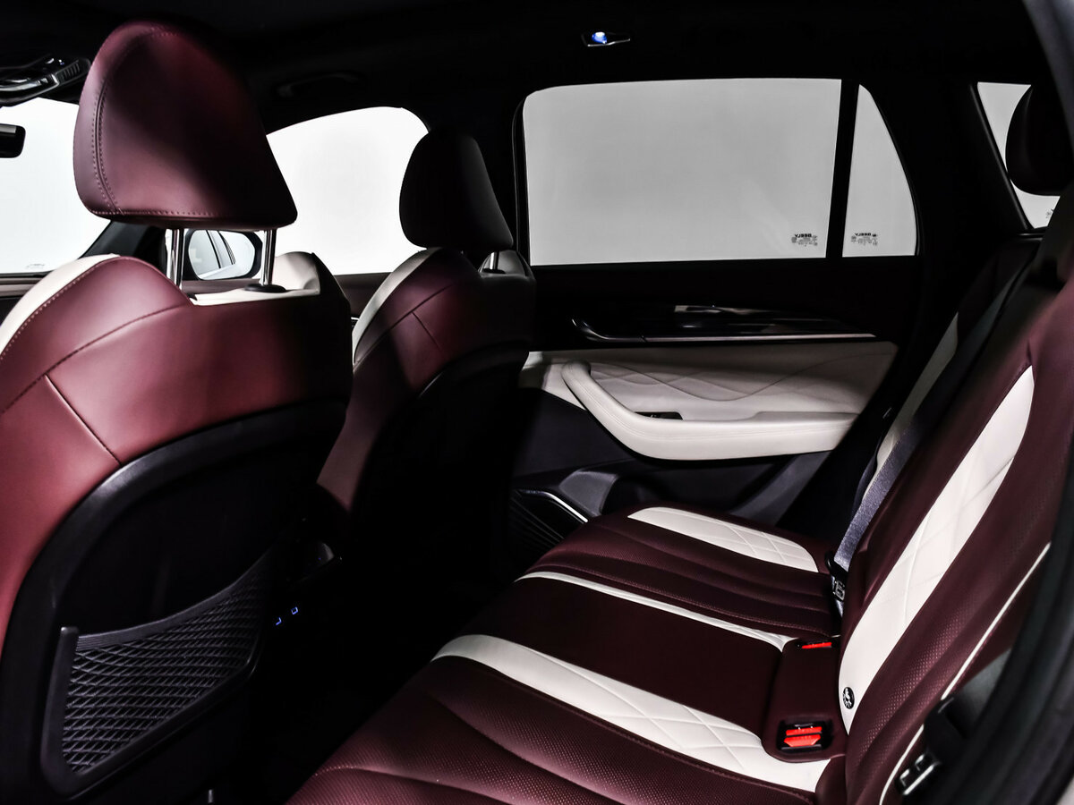 Geely Monjaro I, 2023 Фото №10