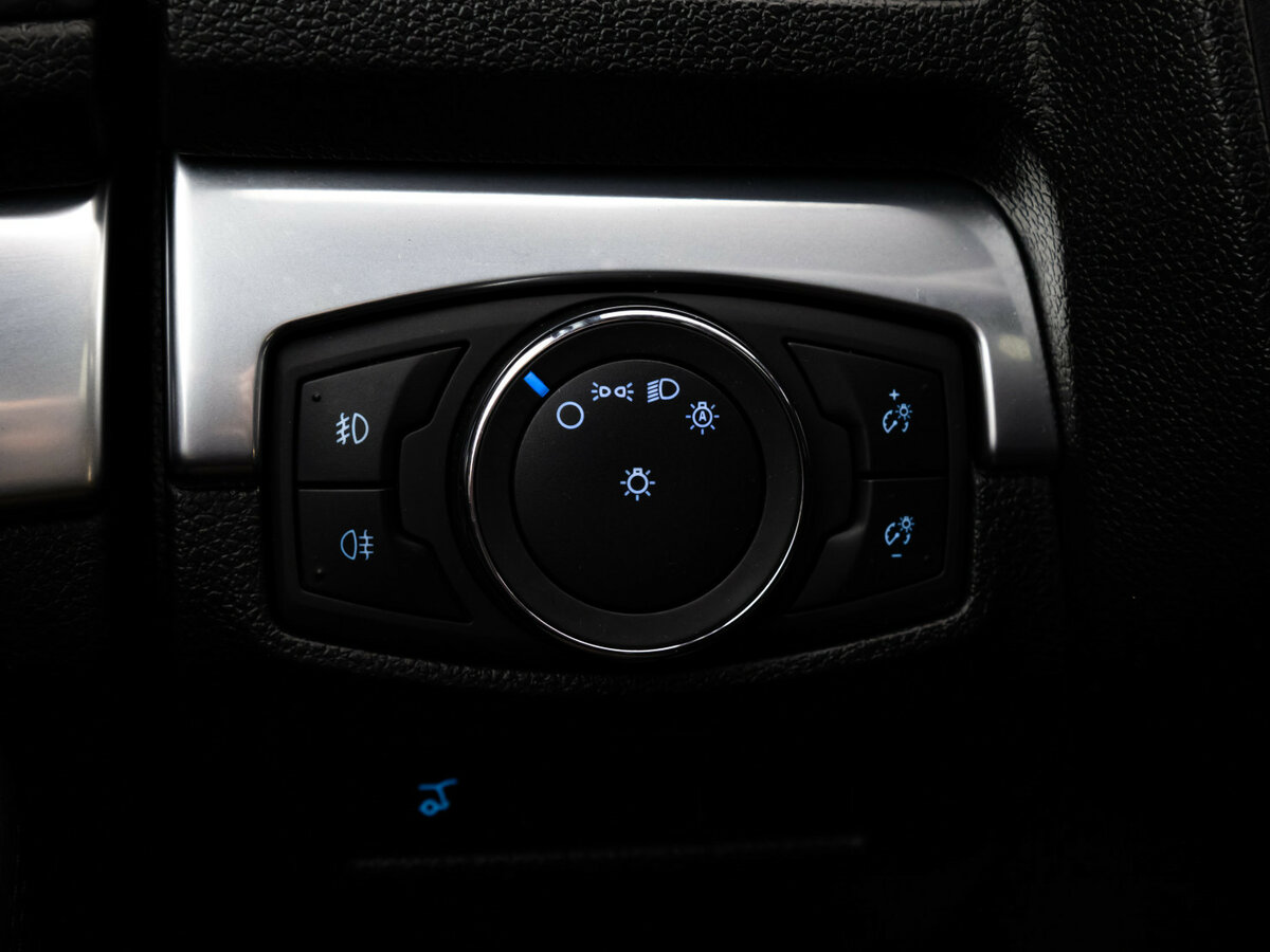 Ford Explorer V Рестайлинг 2, 2019 Фото №18