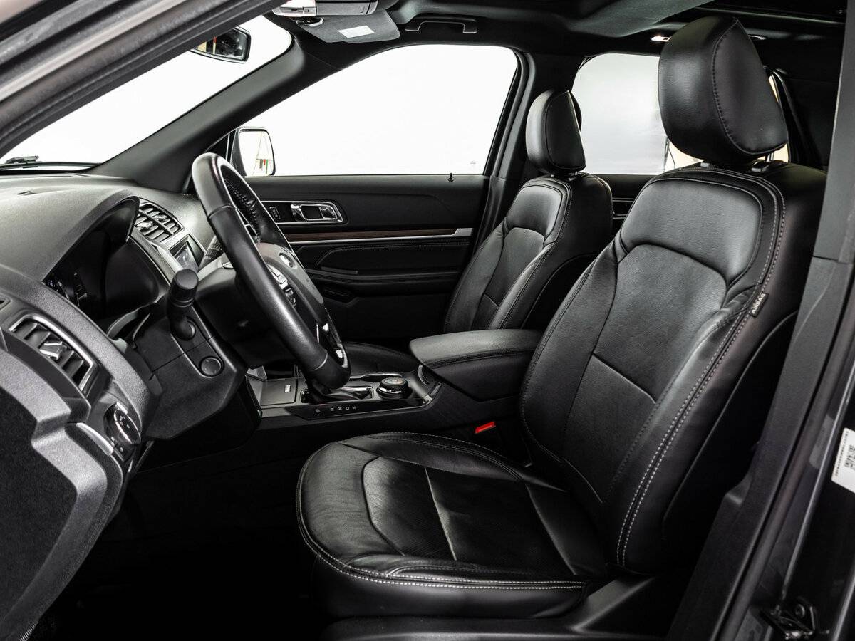 Ford Explorer V Рестайлинг 2, 2019 Фото №19
