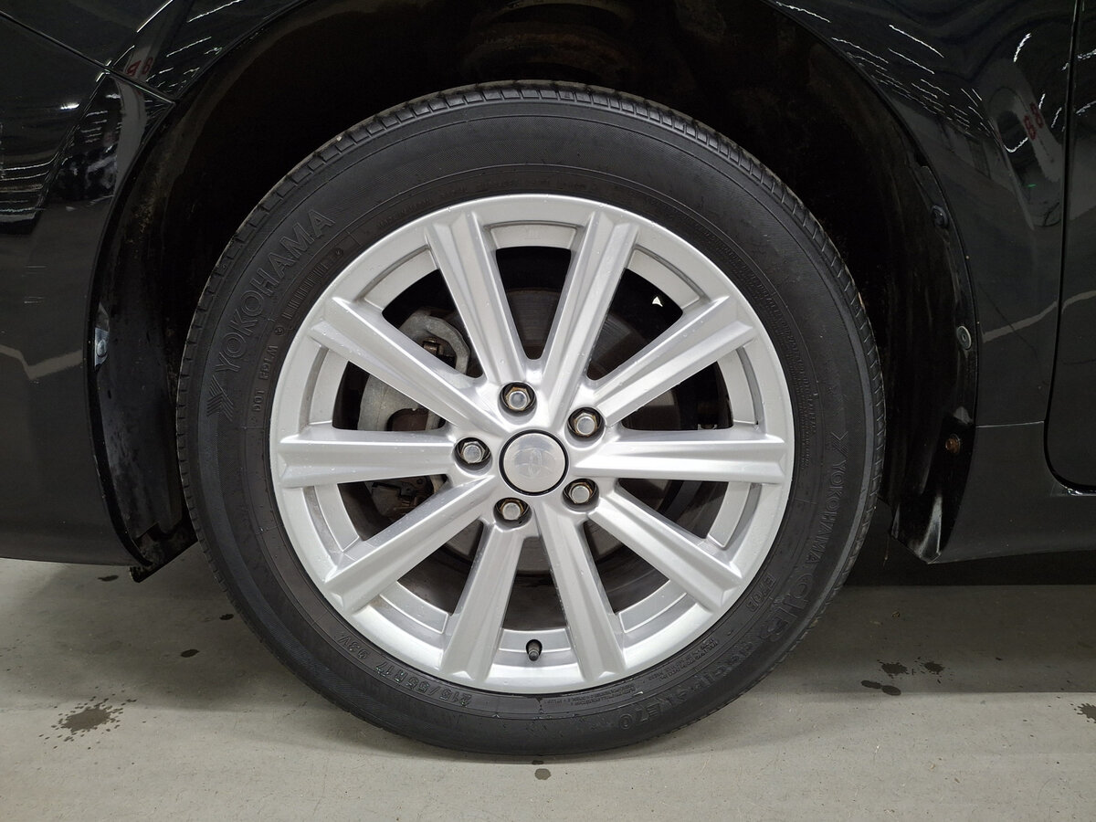 Toyota Camry VII (XV50) Рестайлинг, 2014 Фото №17