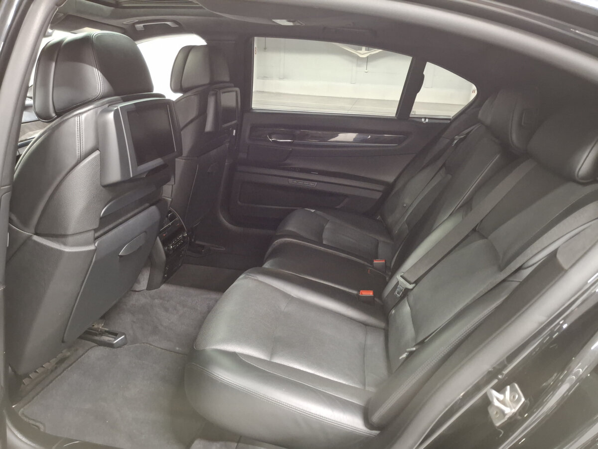 BMW 7 серии Long 750Li xDrive V (F01/F02/F04), 2012 Фото №12