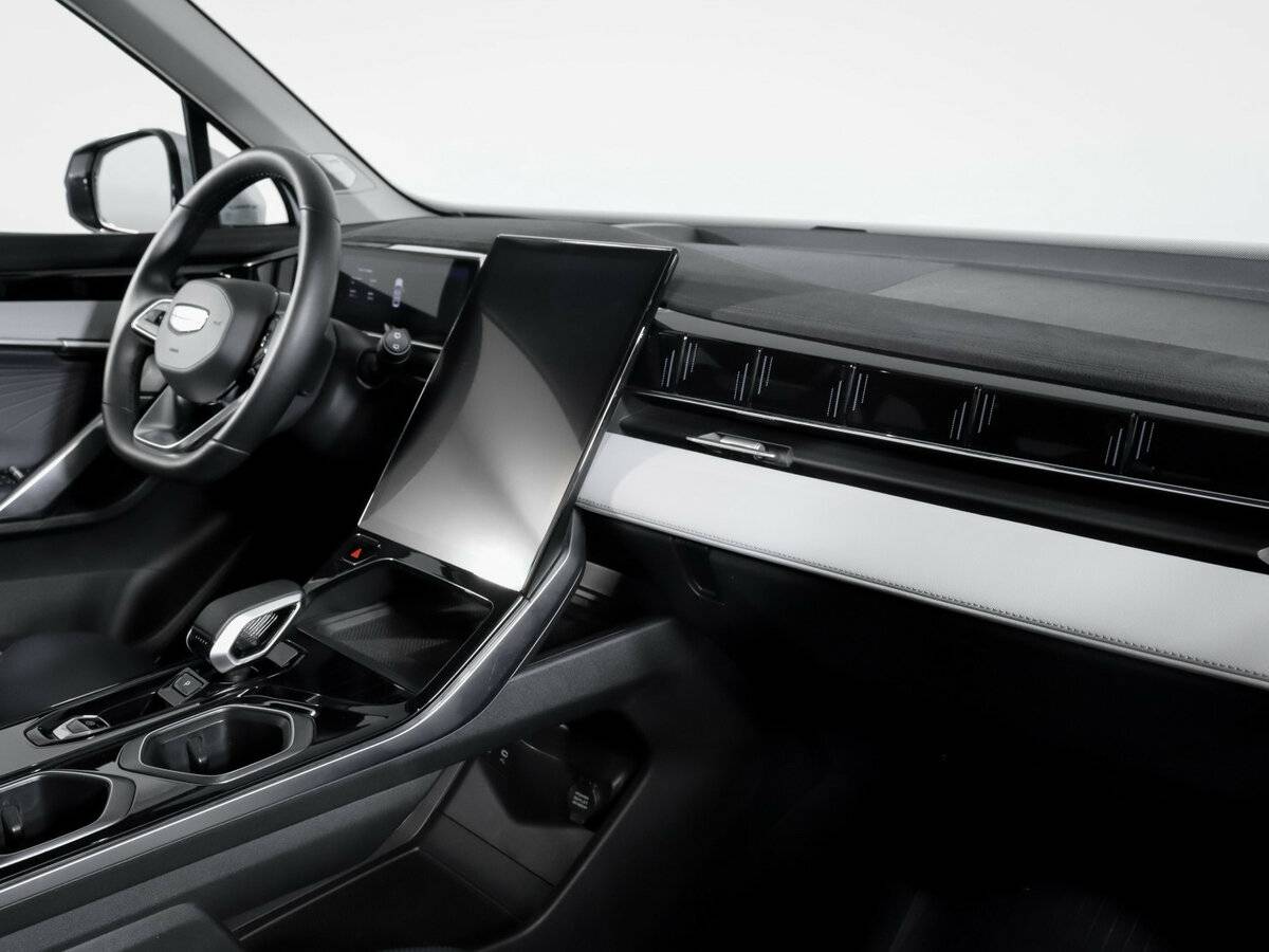 Geely Atlas II, 2023 Фото №9