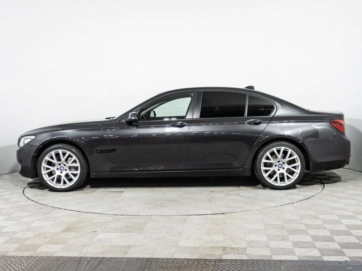 BMW 7 серии 740d xDrive V (F01/F02/F04) Рестайлинг, 2013 Фото №8