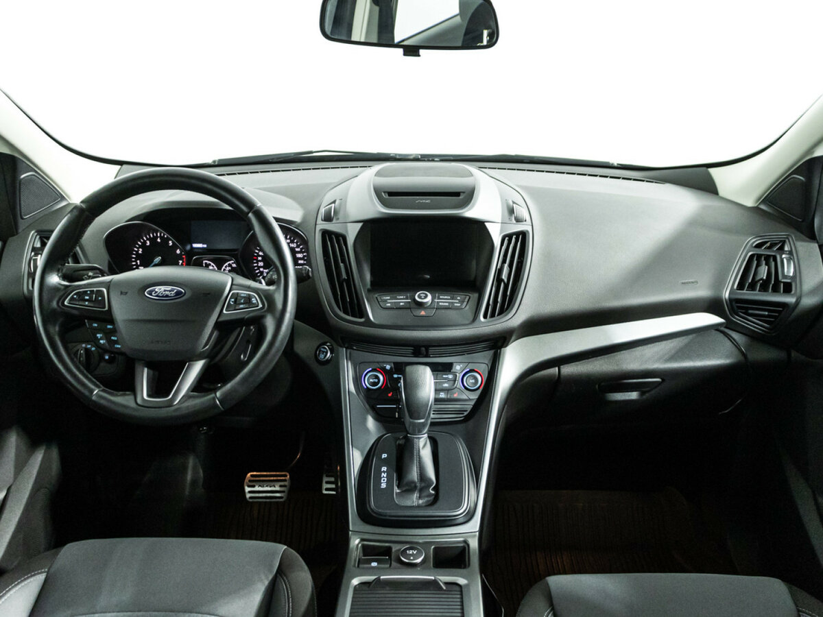 Ford Kuga II Рестайлинг, 2017 Фото №13