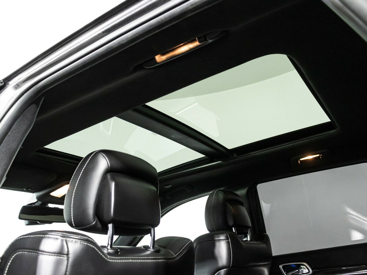 Jeep Grand Cherokee SRT IV (WK2) Рестайлинг, 2014 Фото №14