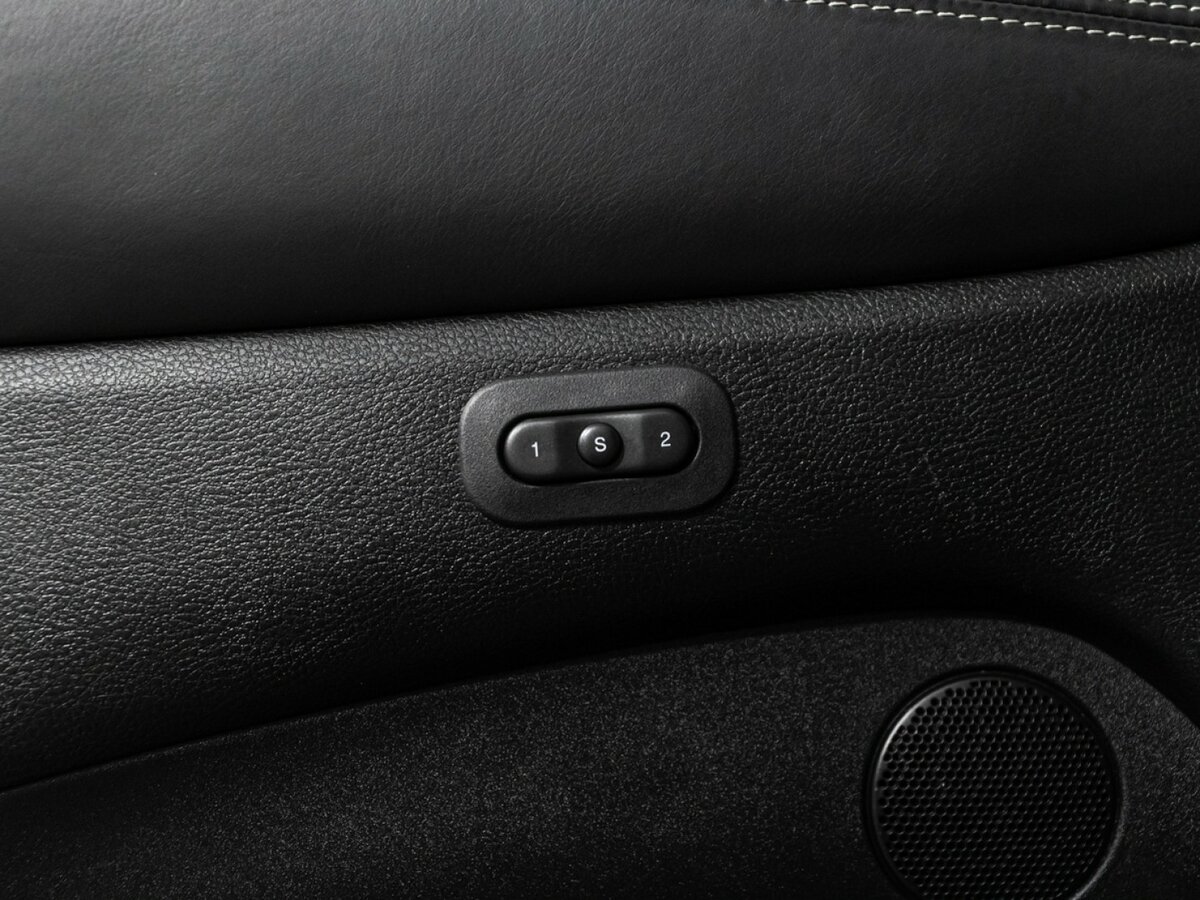 Jeep Grand Cherokee SRT IV (WK2) Рестайлинг, 2014 Фото №16