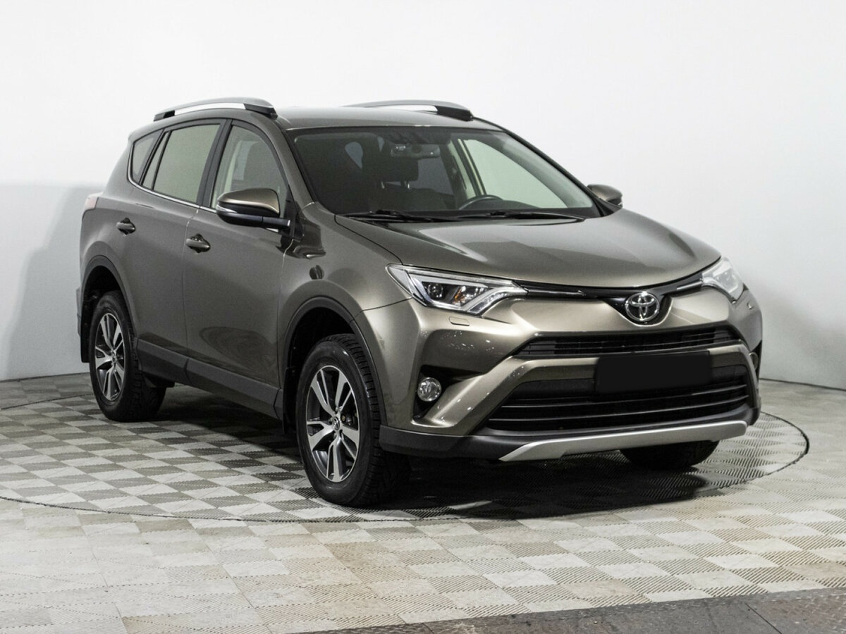 Toyota RAV4 IV (XA40) Рестайлинг, 2015 Фото №3