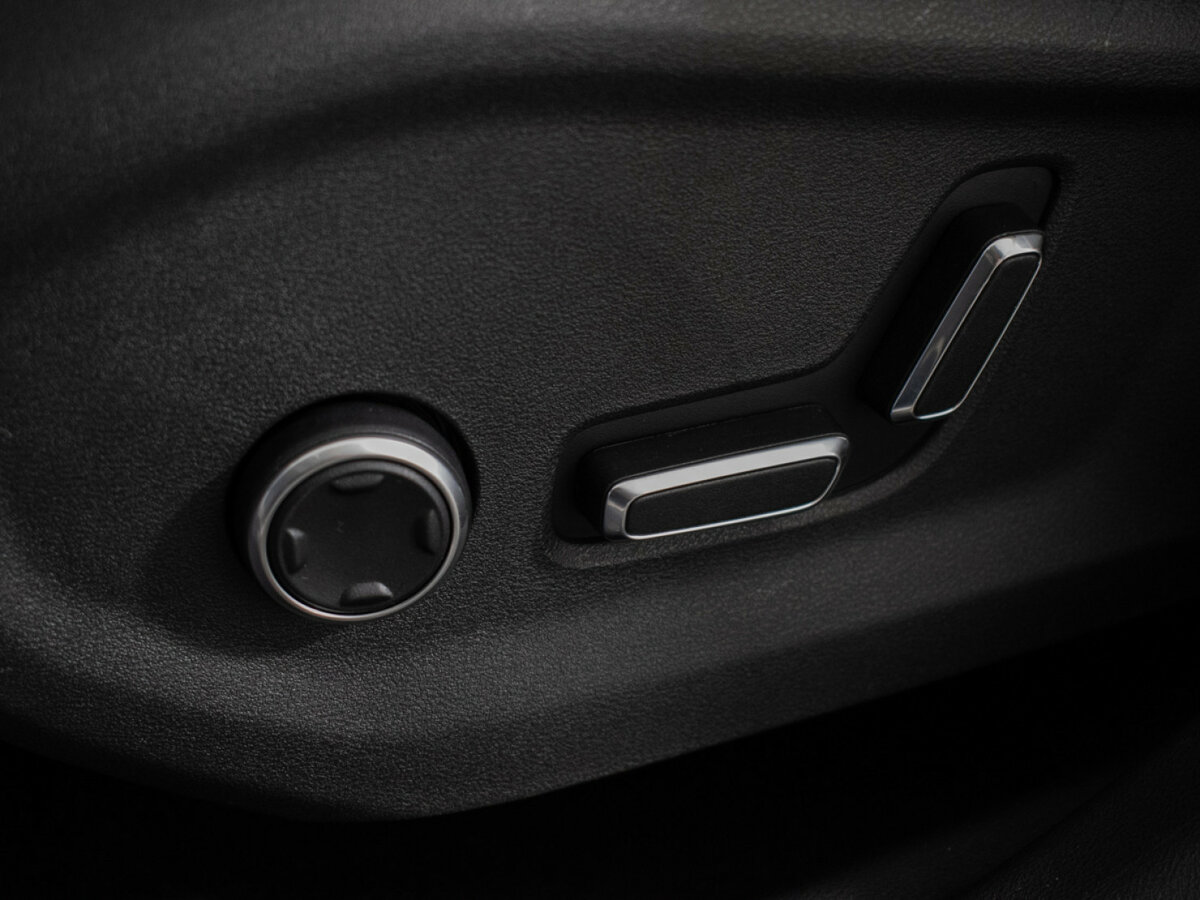 Geely Monjaro (Xingyue L) I, 2023 Фото №17