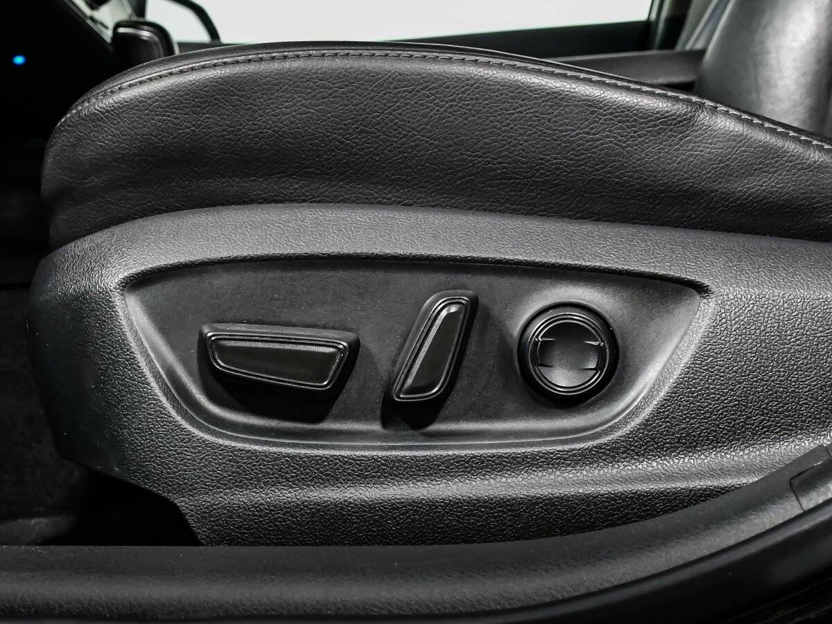 Toyota Camry VIII (XV70) Рестайлинг, 2021 Фото №13