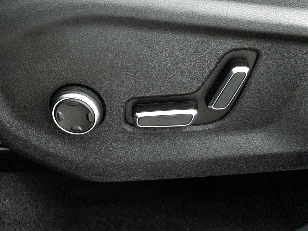 Geely Monjaro I, 2023 Фото №16