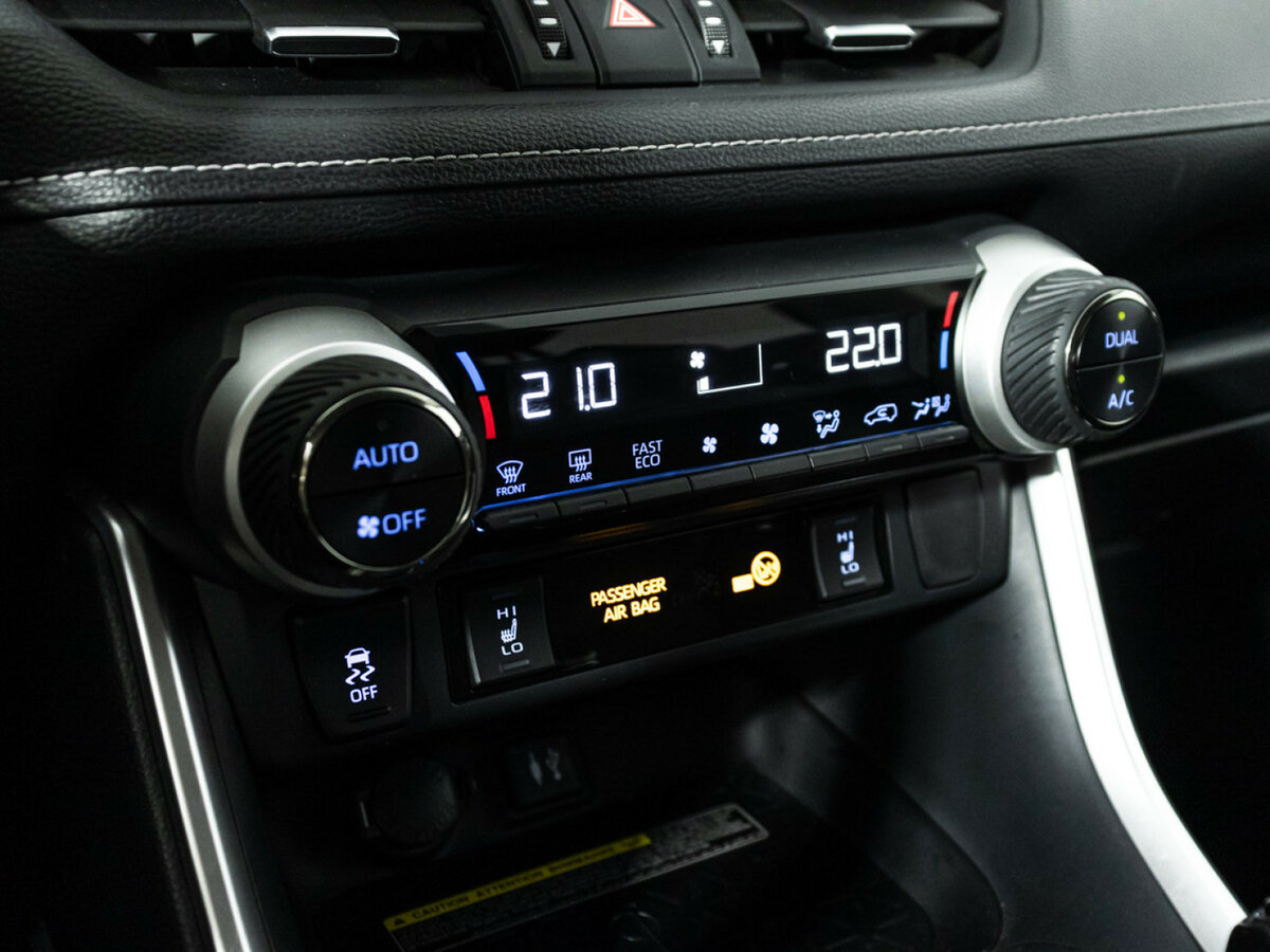 Toyota RAV4 V (XA50), 2019 Фото №18