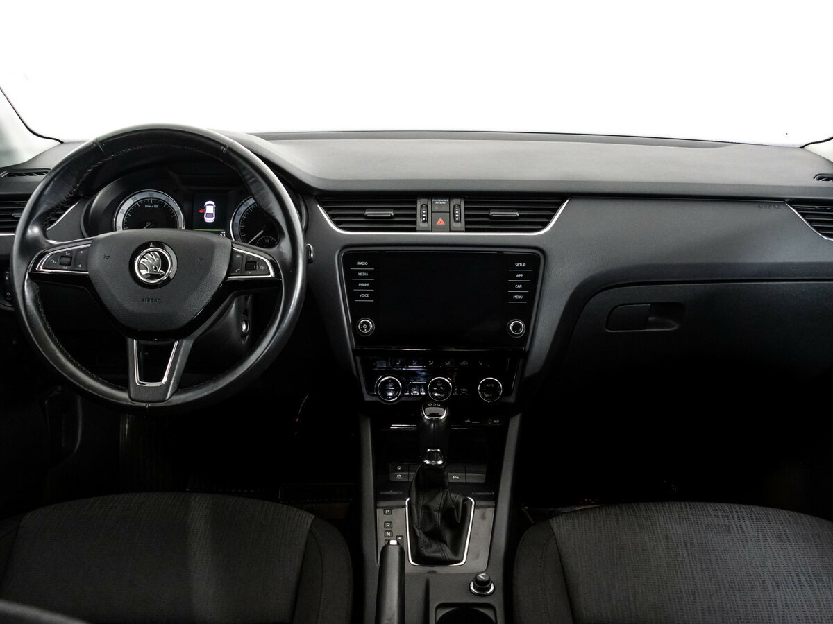 Skoda Octavia III (A7) Рестайлинг, 2017 Фото №8