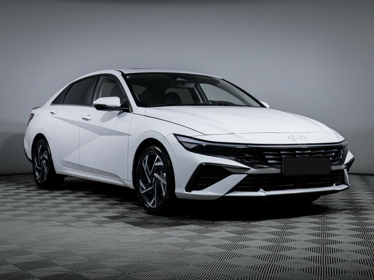 Hyundai Elantra VII (CN7) Рестайлинг, 2024 - 9 266 км. | Фото №3
