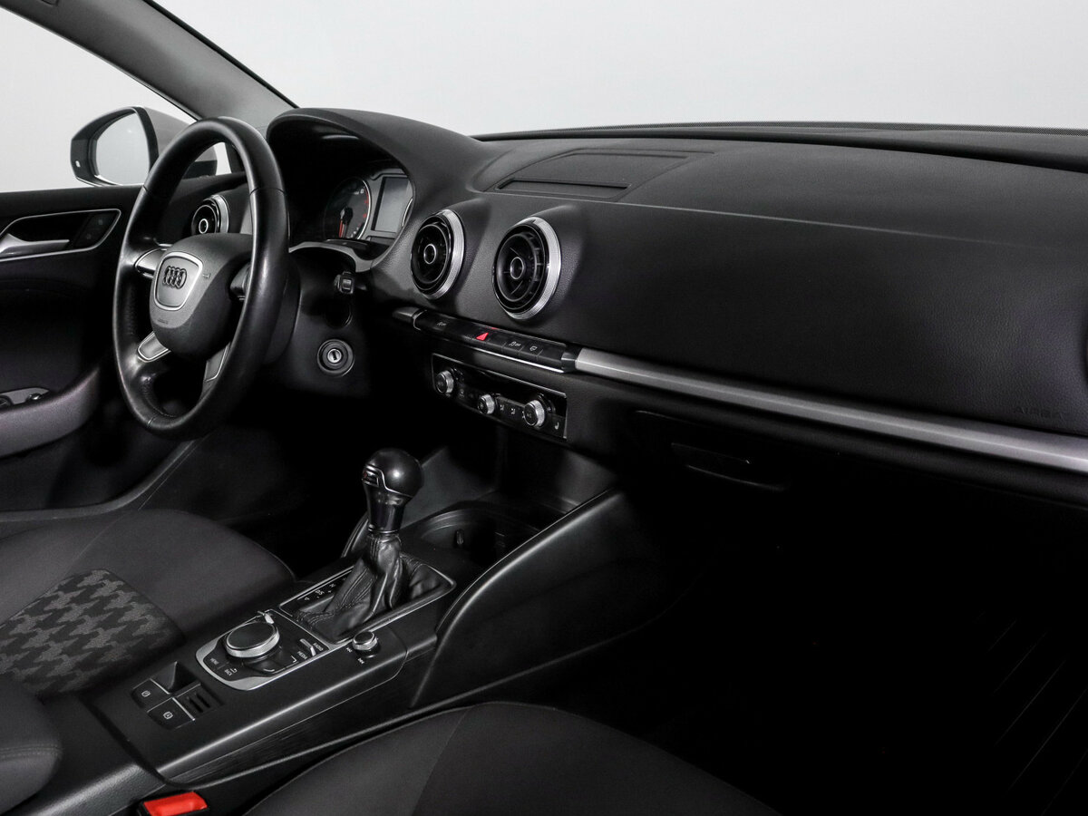 Audi A3 Sportback III (8V), 2013 - 221 287 км. | Фото №7