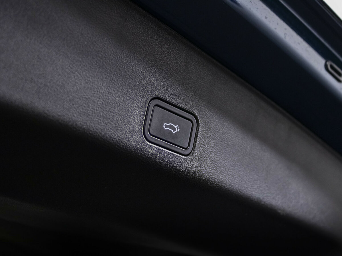 Geely Monjaro I, 2023 Фото №19