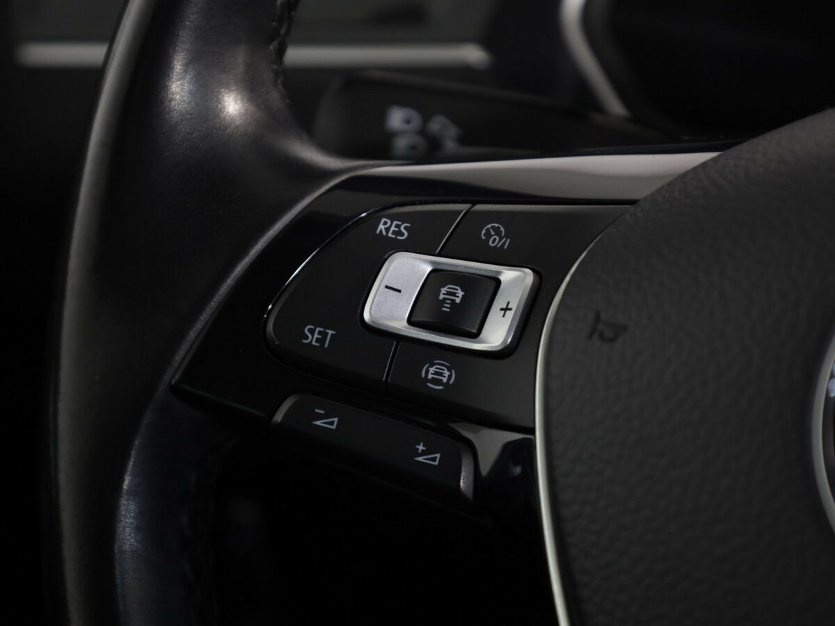 Volkswagen Tiguan II, 2019 - 132 652 км. | Фото №8