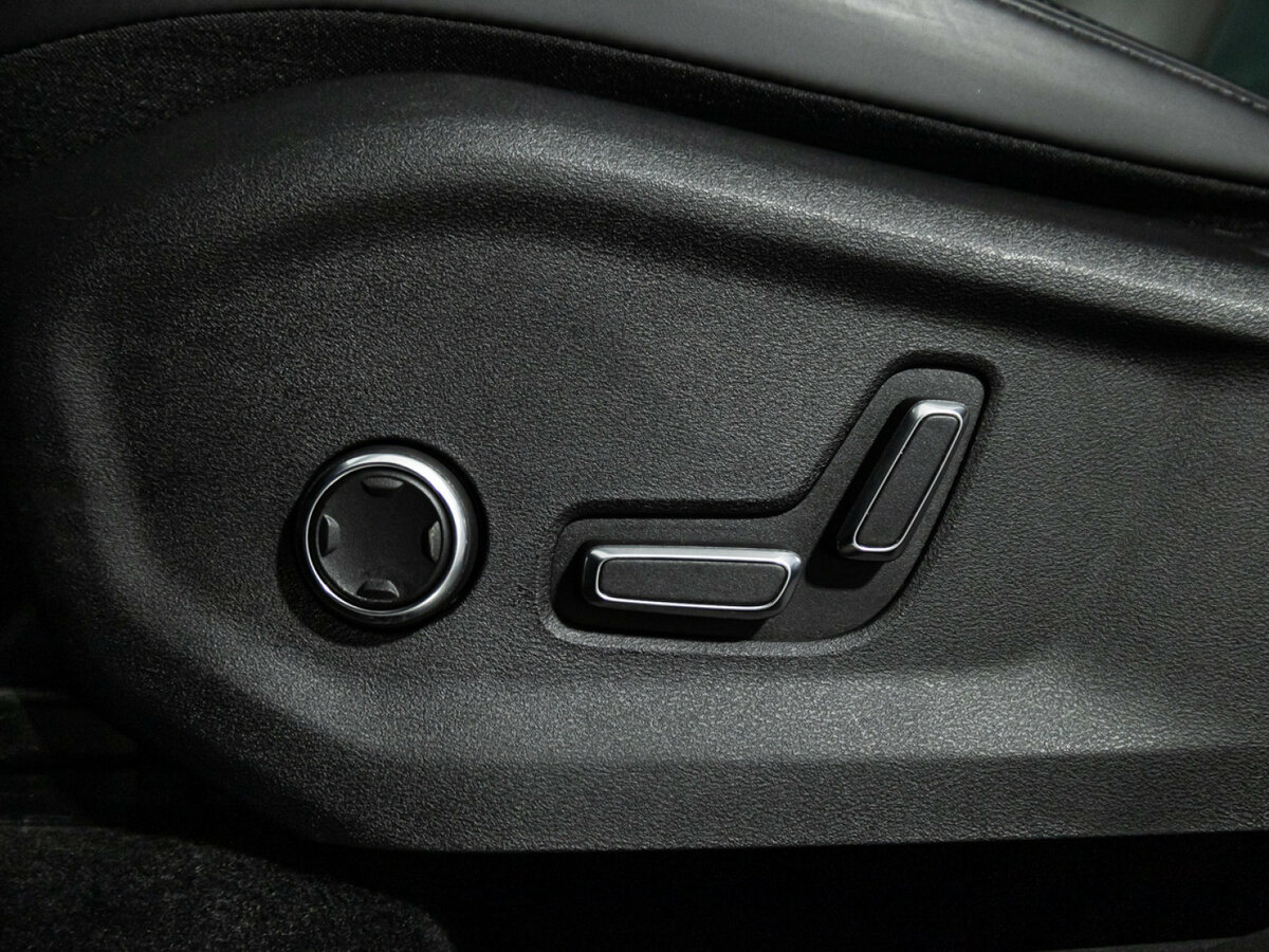 Geely Monjaro I, 2023 Фото №14