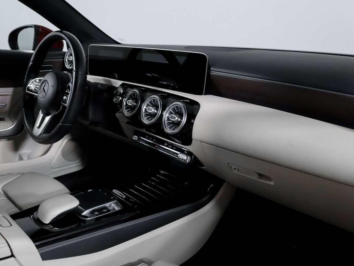 Mercedes-Benz A-Класс 220 IV (W177), 2019 - 105 369 км. | Фото №7