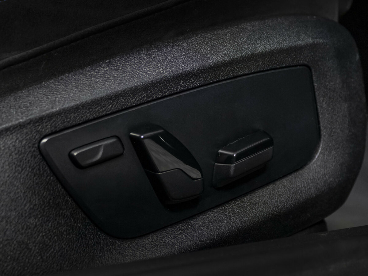 BMW 5 серии 520d xDrive VII (G30/G31/G38), 2018 Фото №17