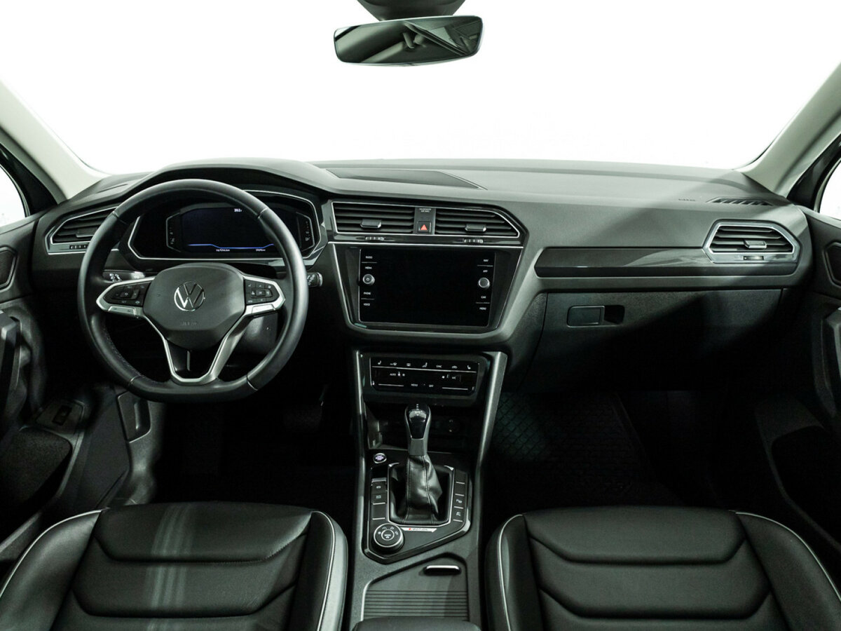 Volkswagen Tiguan II Рестайлинг, 2021 Фото №12