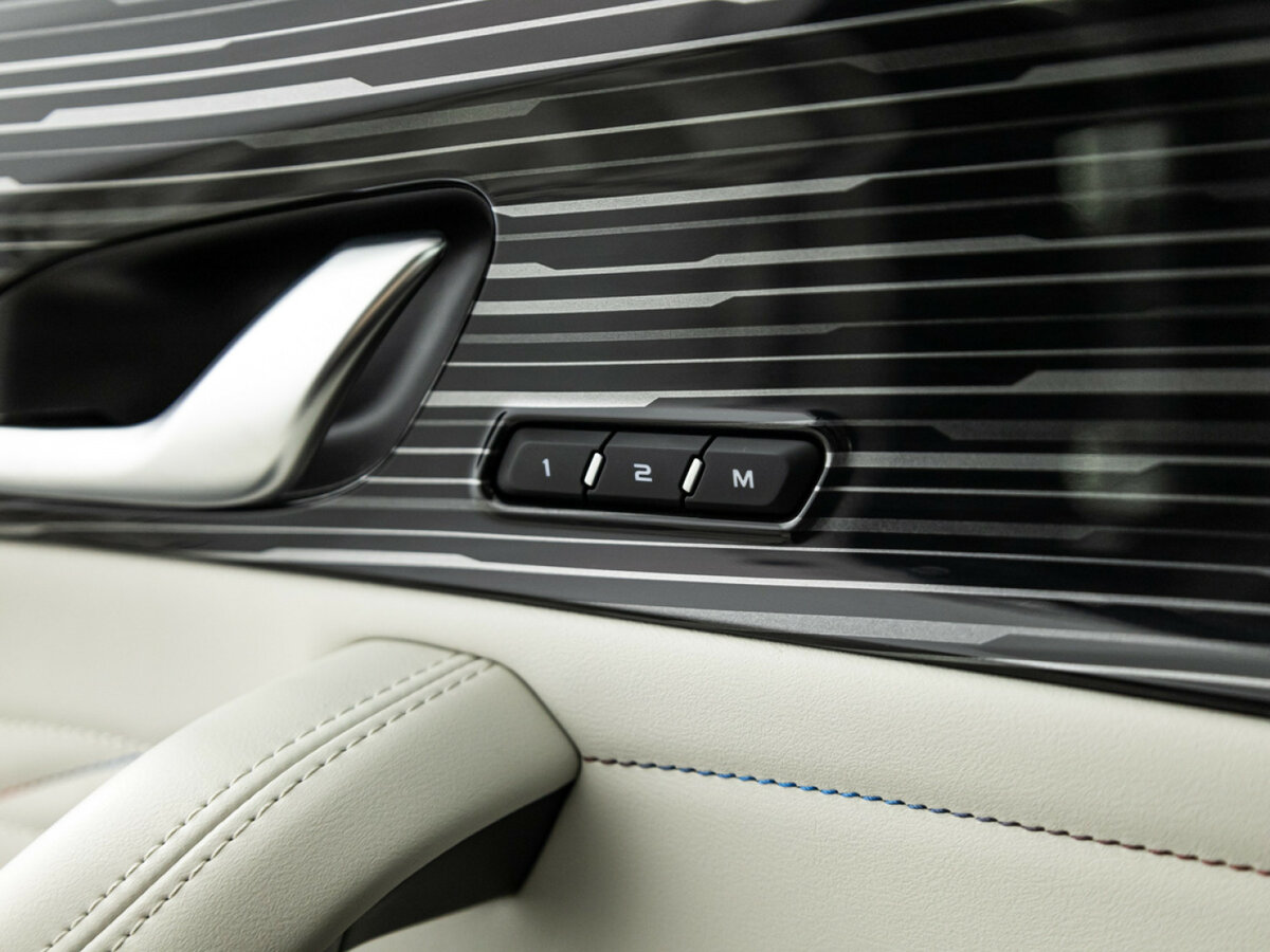 Geely Monjaro I, 2023 Фото №16