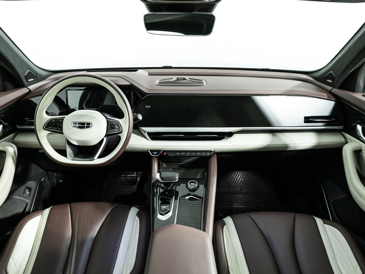 Geely Monjaro I, 2023 Фото №11