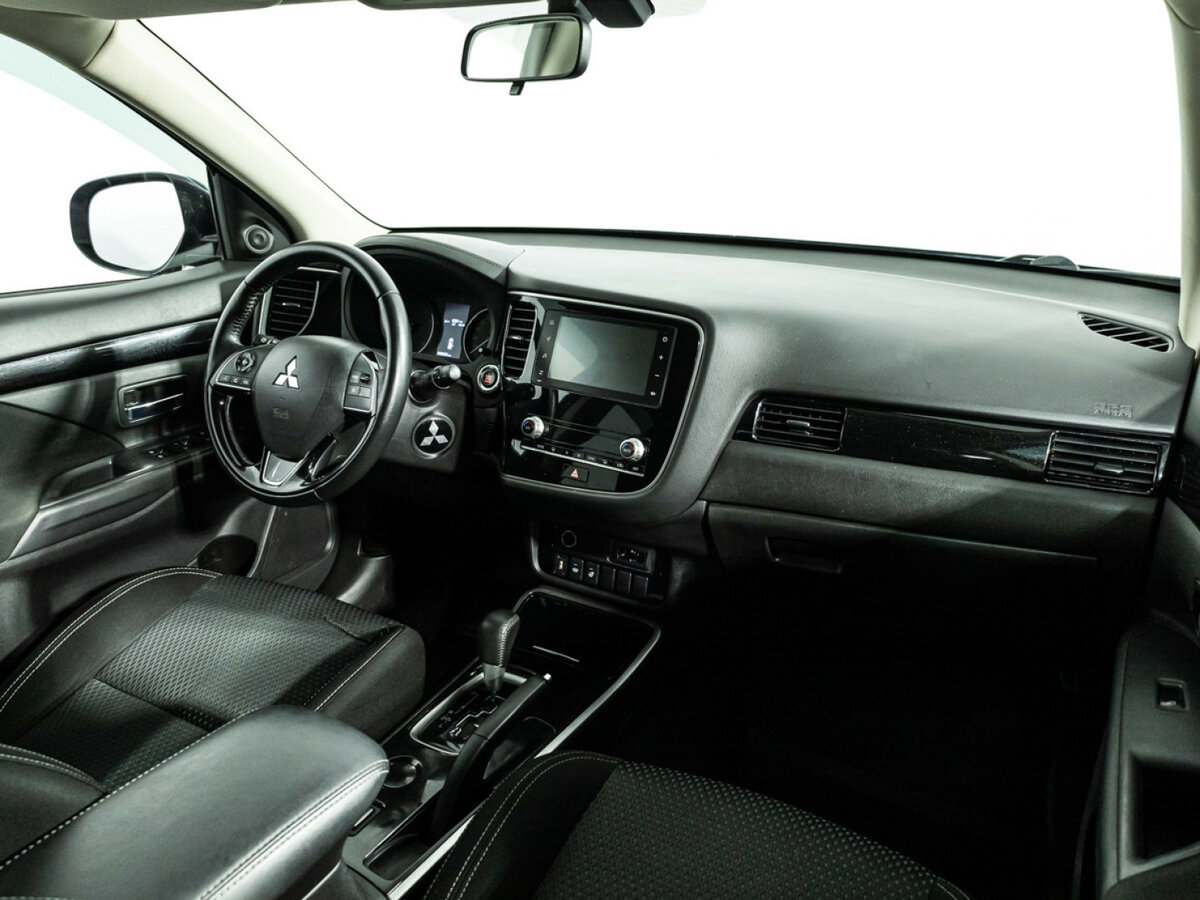 Mitsubishi Outlander III Рестайлинг 3, 2020 - 98 696 км. | Фото №8