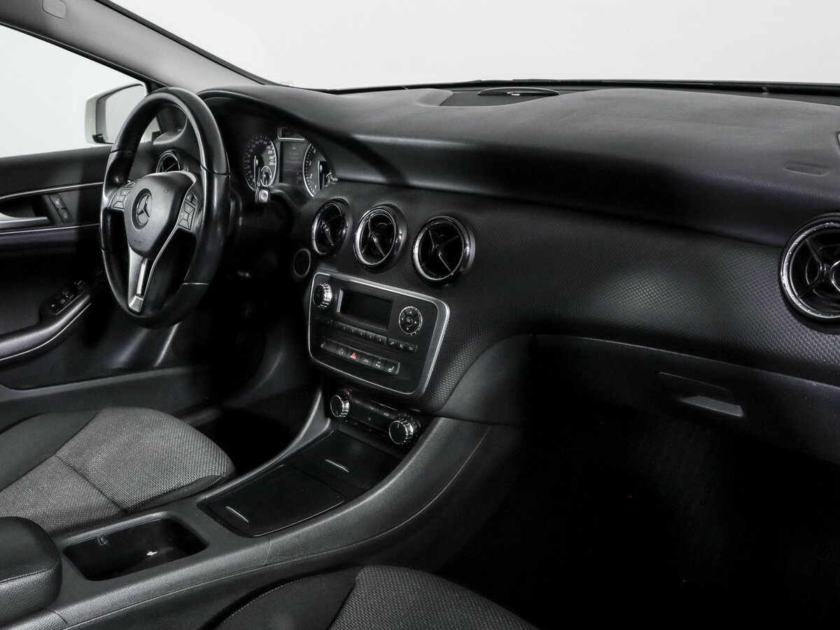 Mercedes-Benz A-Класс 180 III (W176), 2014 - 120 515 км. | Фото №7