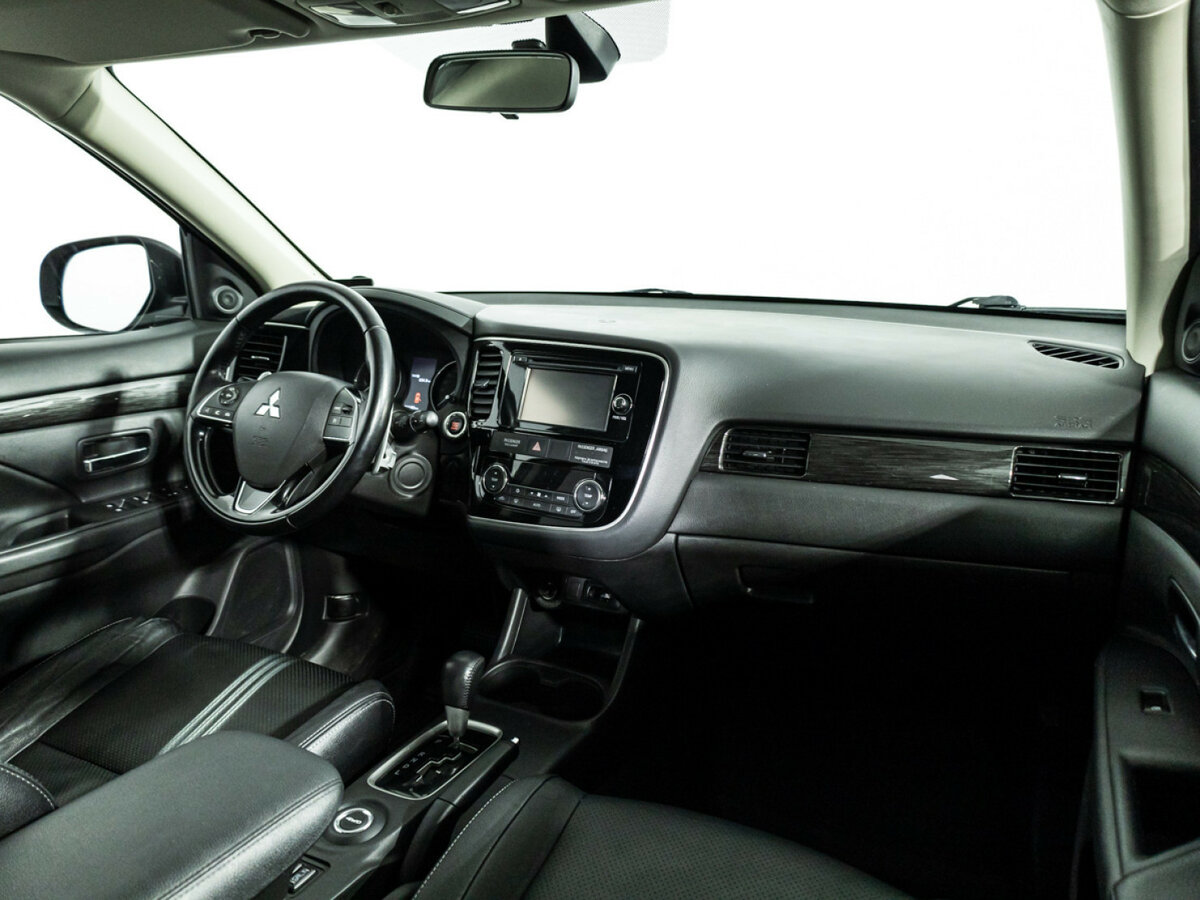 Mitsubishi Outlander III Рестайлинг 2, 2016 - 111 182 км. | Фото №8