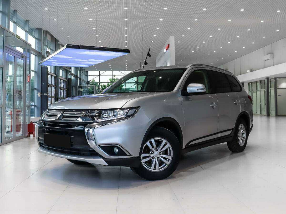 Mitsubishi Outlander, 2016 - 129 264 км. | Фото №1
